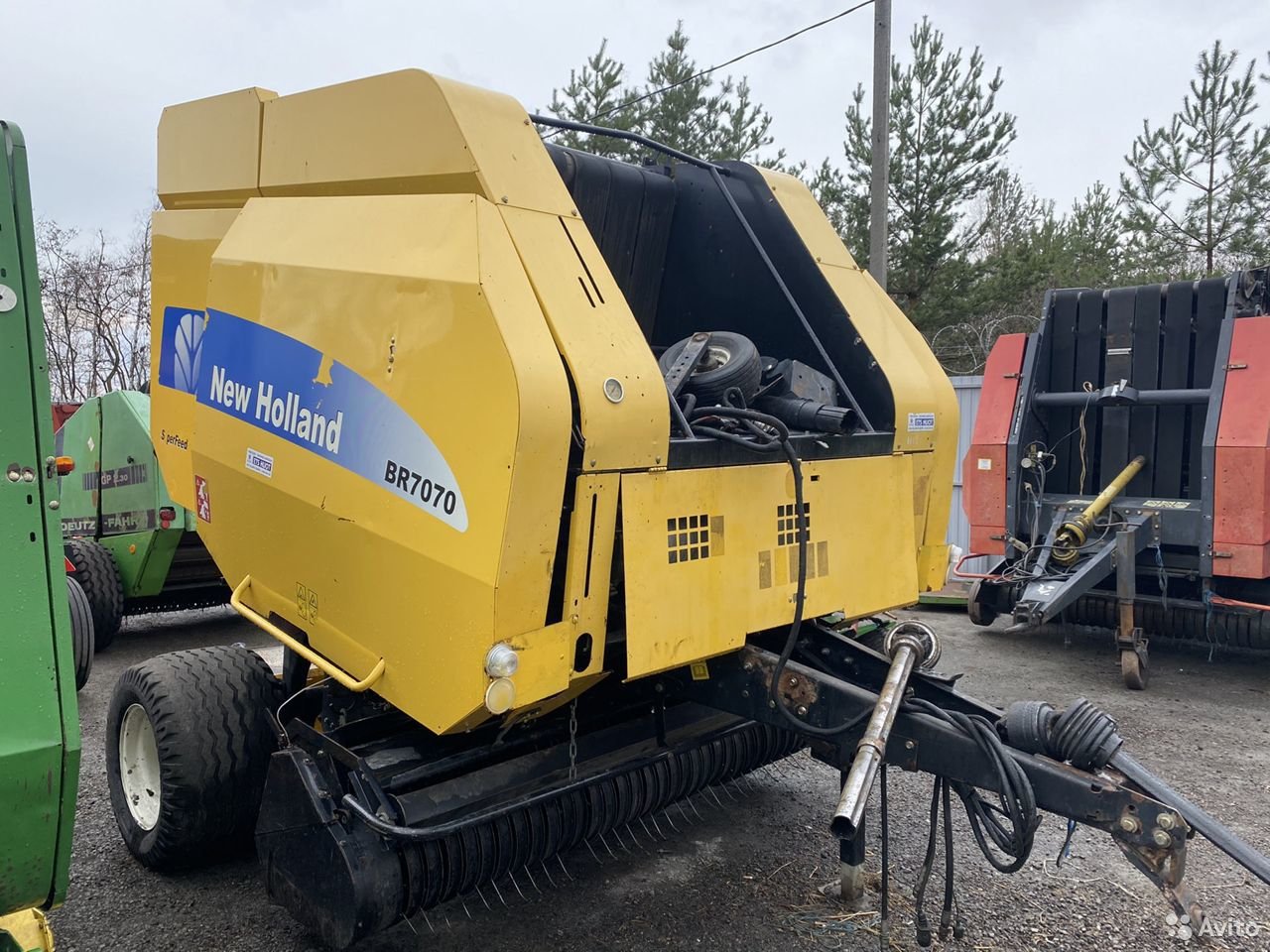 Пресс-подборщик New Holland RB7070