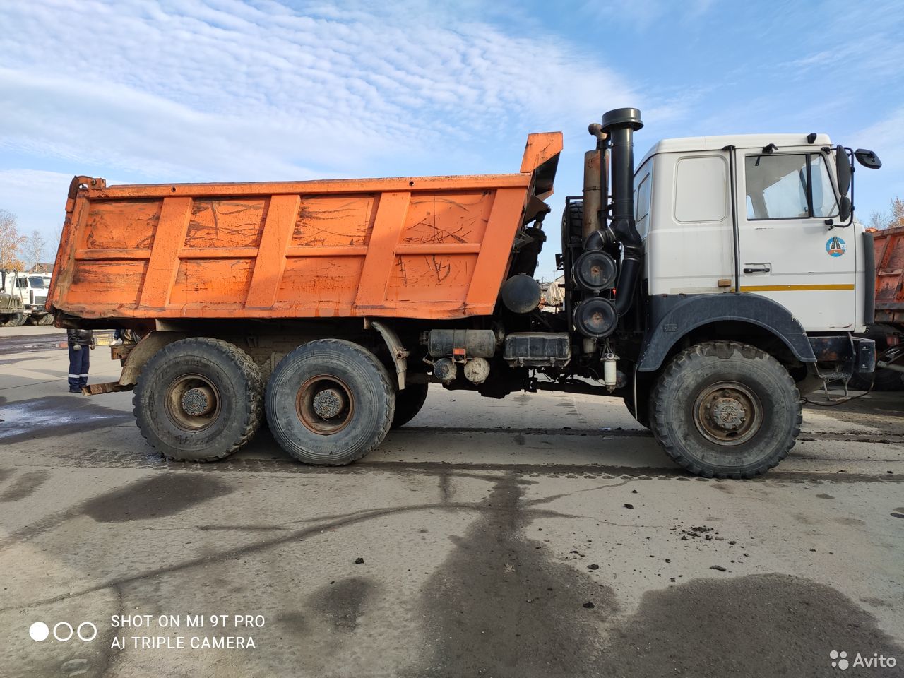 Самосвал МАЗ 6517Х9- (410-000)