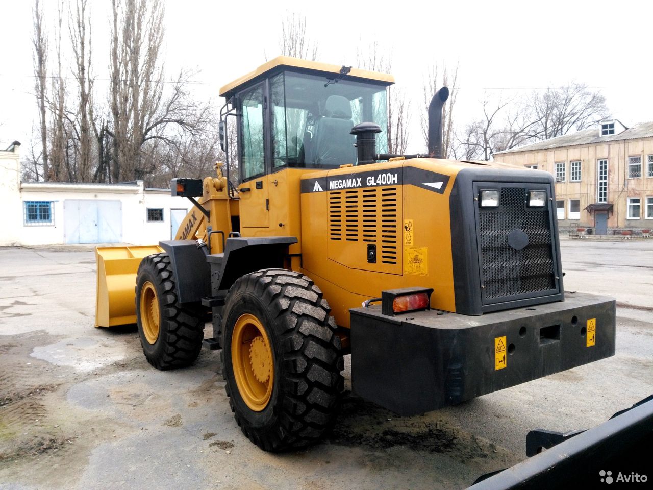 Фронтальный погрузчик MegaMax GL400H