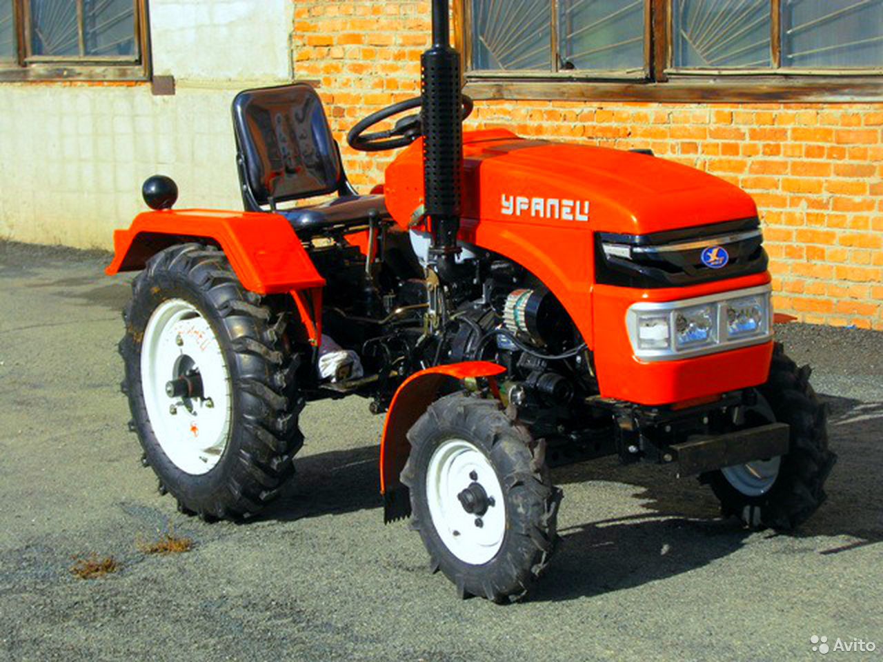 Мини-трактор Уралец 220