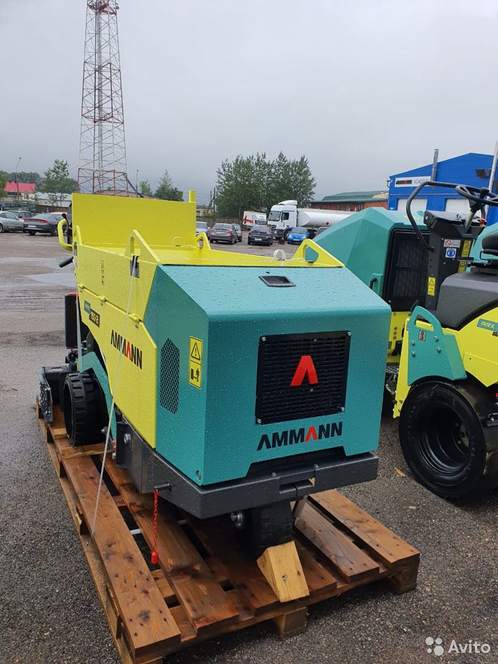 Асфальтоукладчик ammann AFW150-2