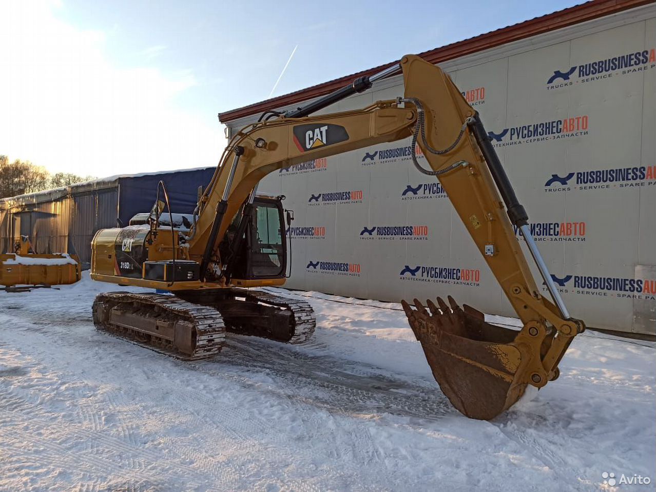 Гусеничный экскаватор Caterpillar 318D 2L