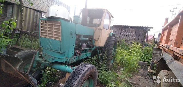 Трактор ЮМЗ 6