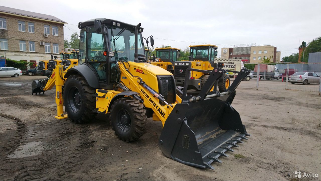 Экскаватор-погрузчик New Holland B90B LR