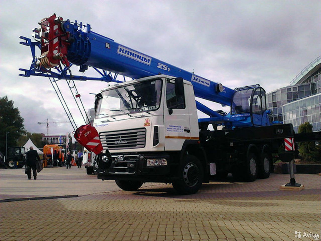 Автокран Клинцы КС-55713-6К-4В на шасси МАЗ 6312