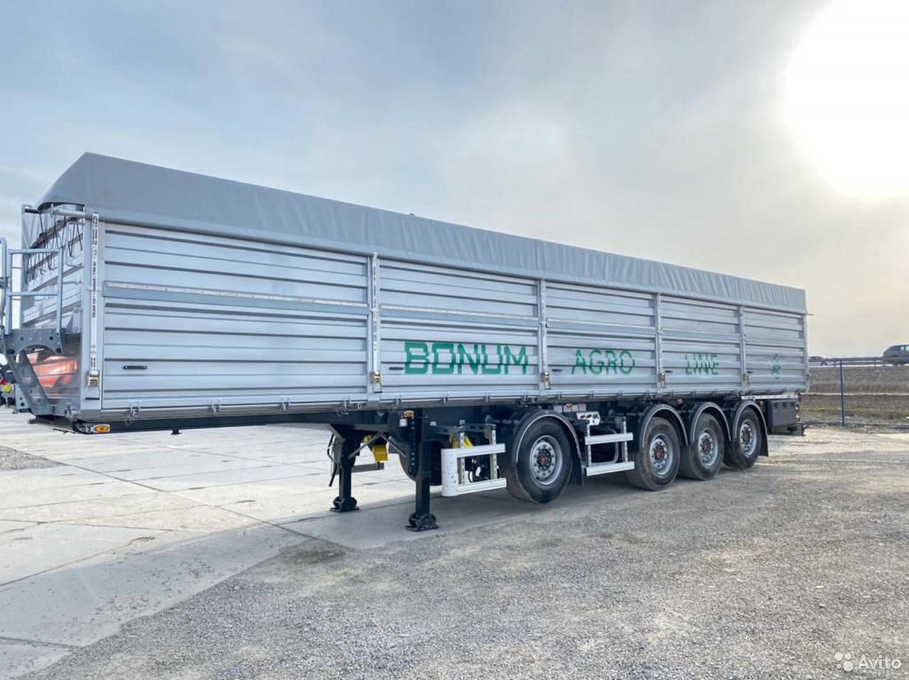 Полуприцеп зерновоз Bonum Agro 46 м3