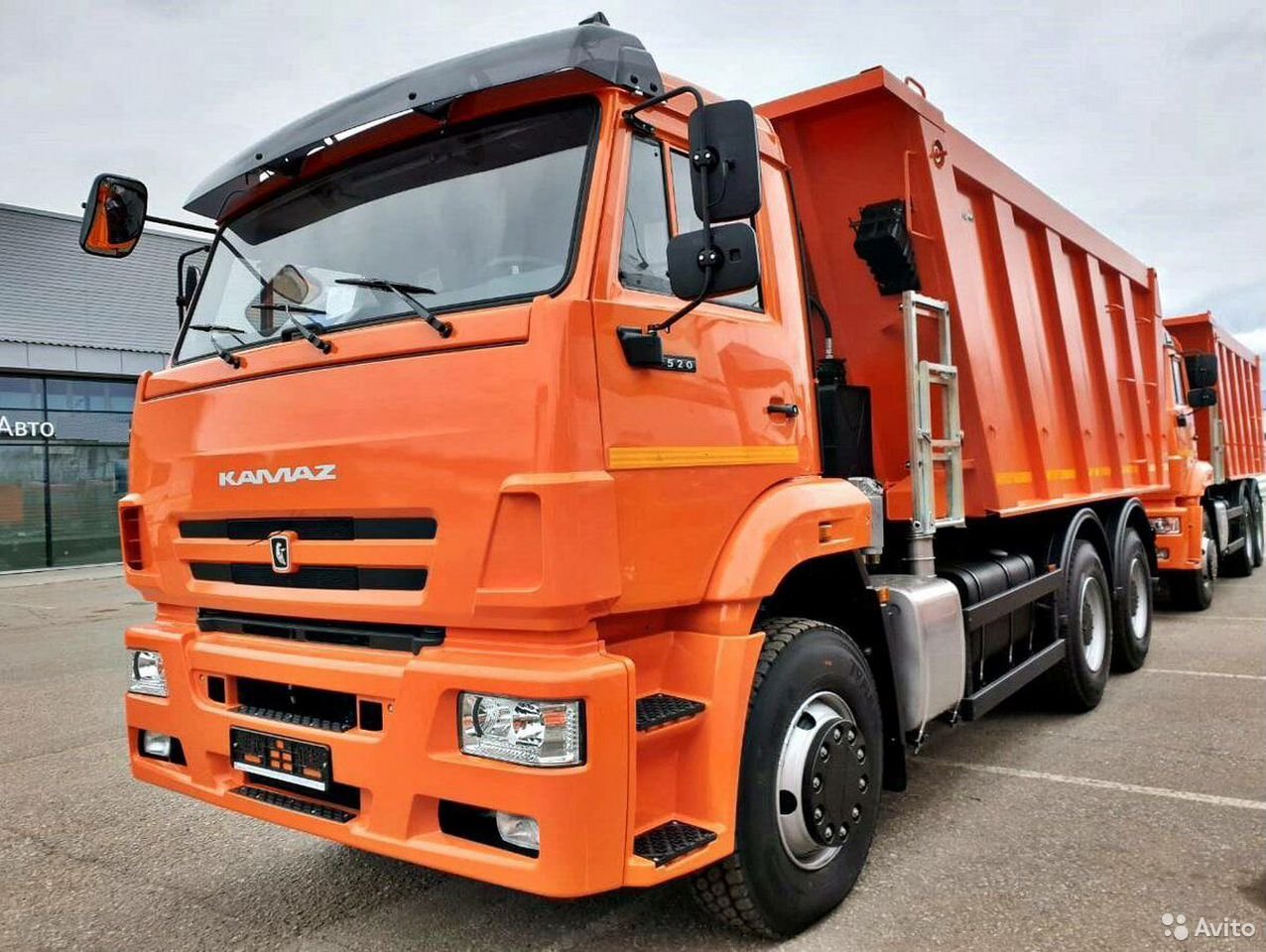 Самосвал КамАЗ 6520