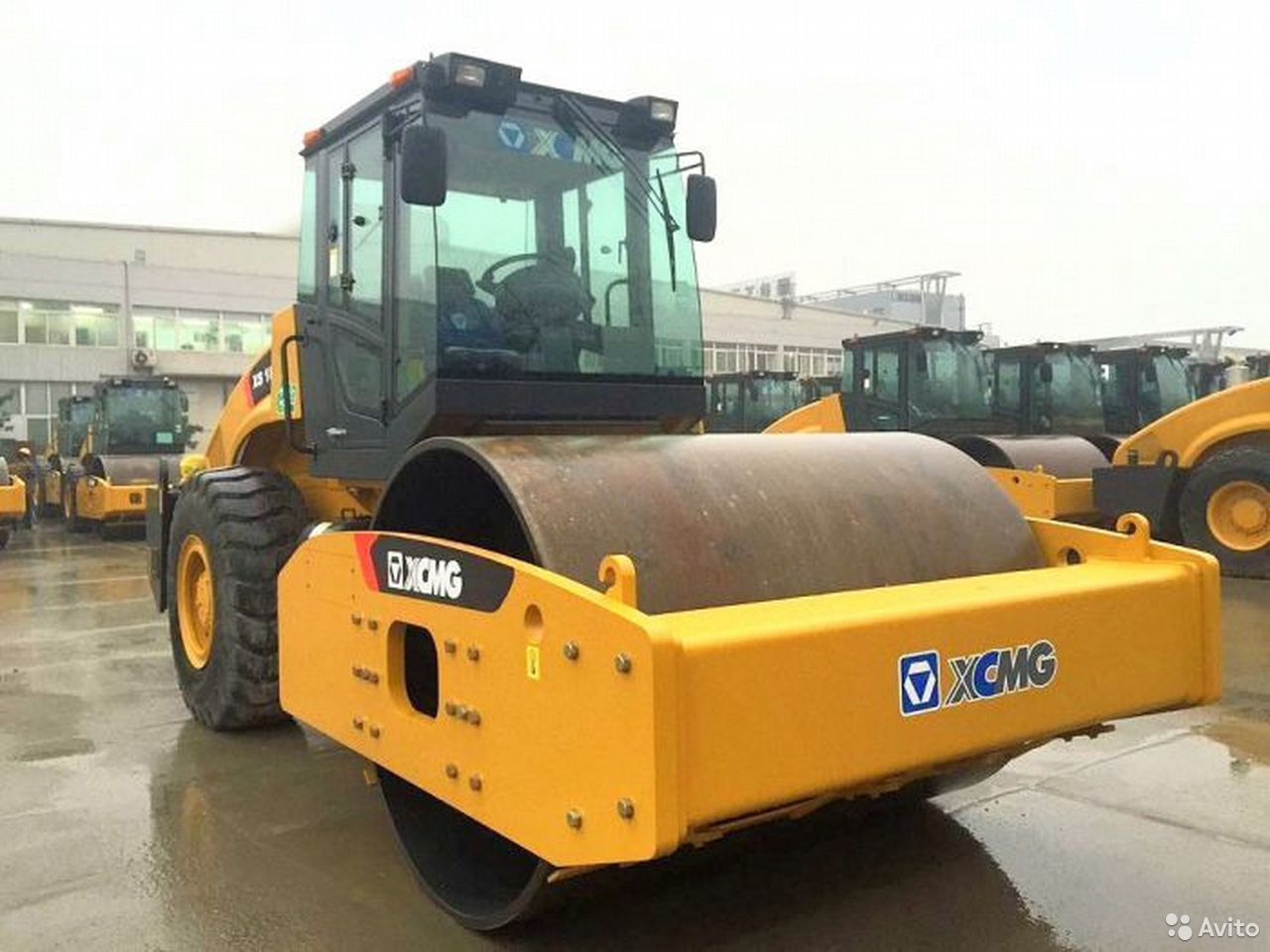 Грунтовый каток XCMG XS143J