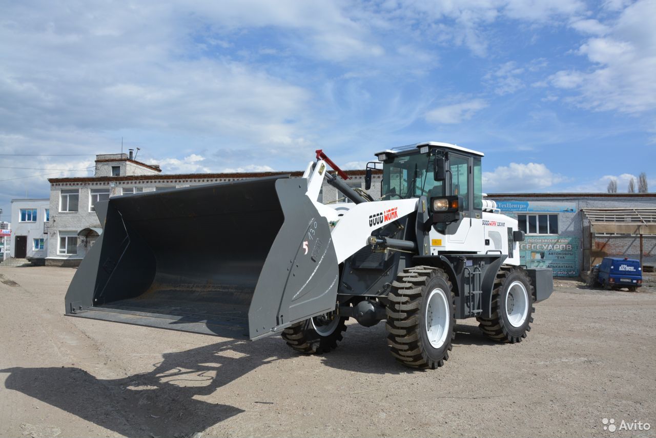 Фронтальный погрузчик GoodWork LX300F