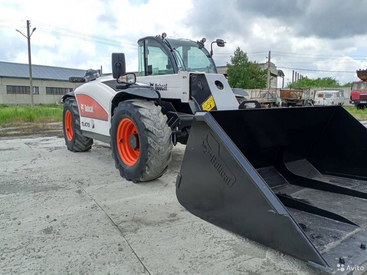 Телескопический погрузчик bobcat TL 470