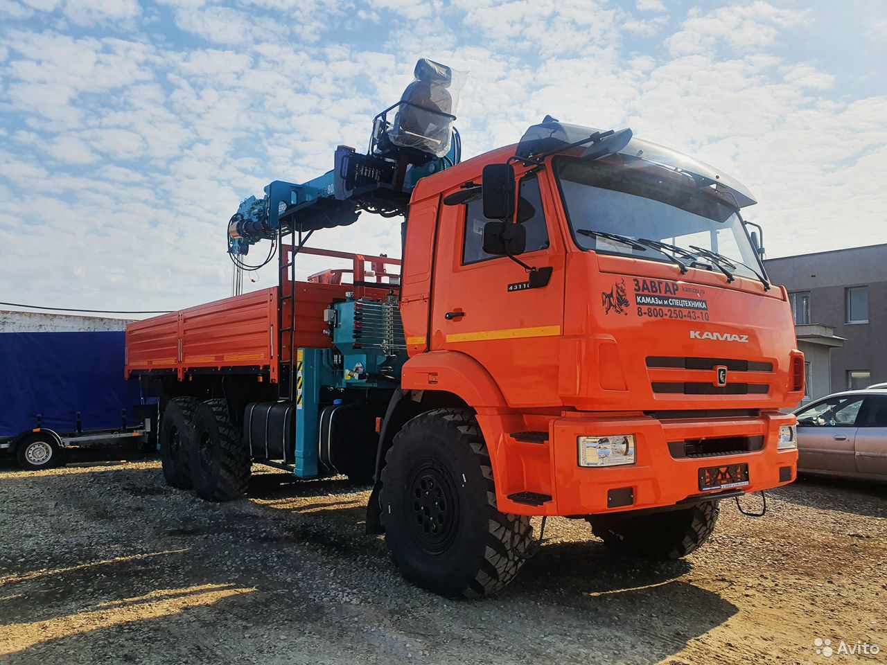 Бортовой грузовик с КМУ КамАЗ 43118 с КМУ HKTC 8026