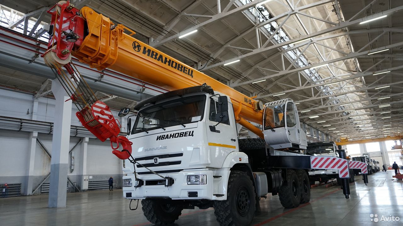 Автокран Ивановец КС-45717К-3Р