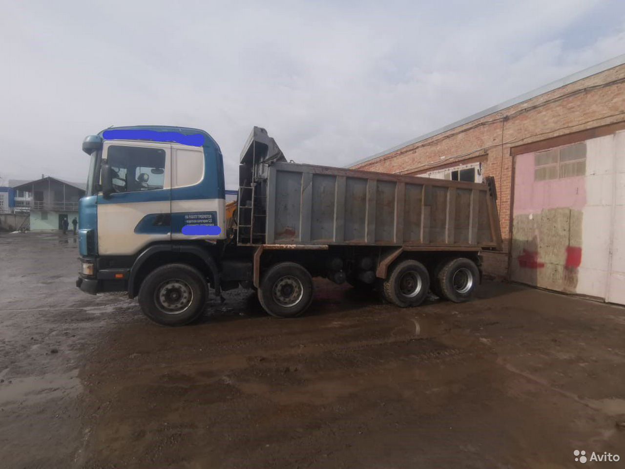Самосвал Scania
