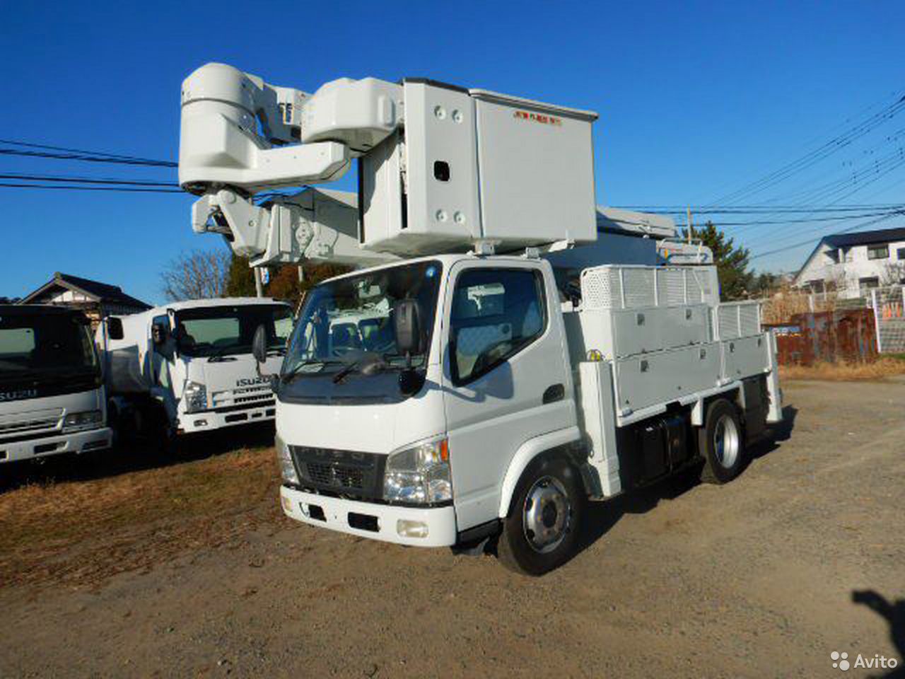 Автовышка Mitsubishi Fuso Сanter с АГП Tadano AT-147