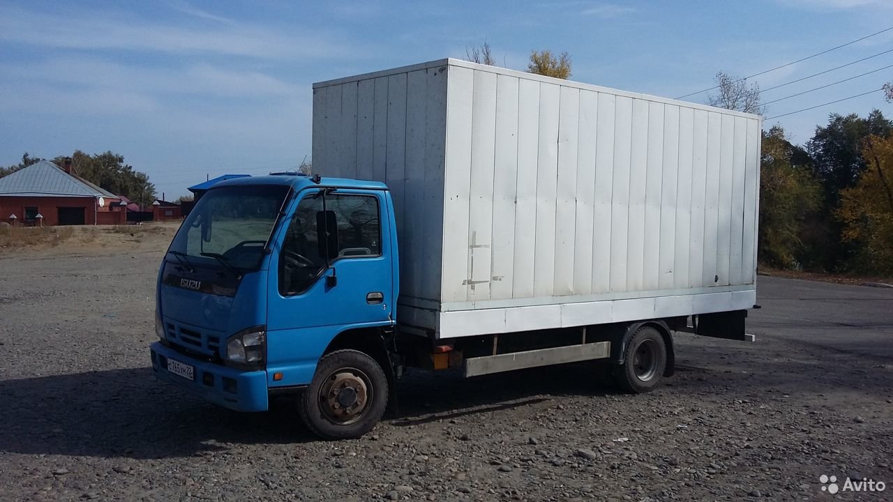 Промтоварный фургон Isuzu
