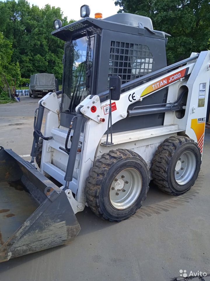 Мини-погрузчик Titan ZL JC60G