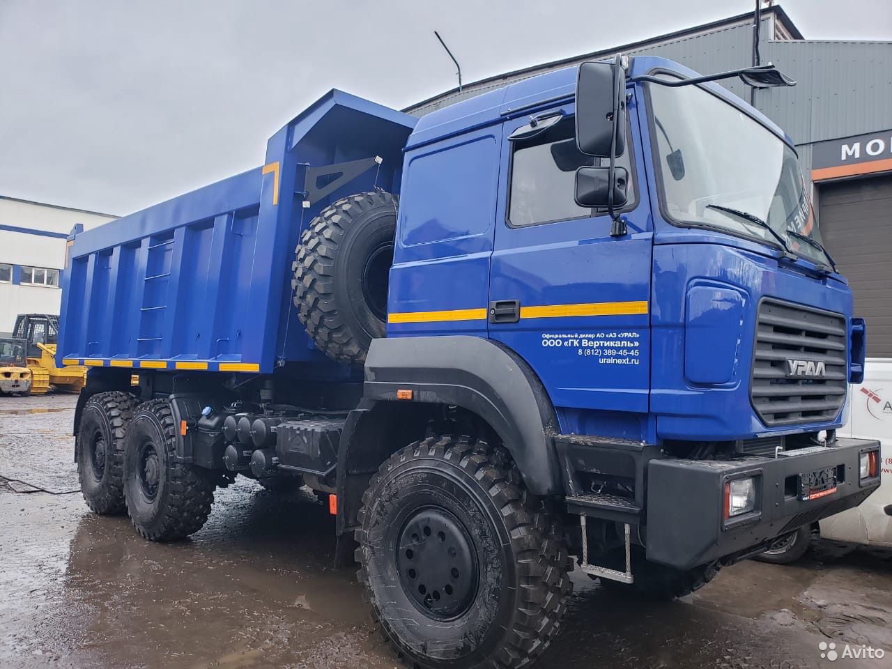 Самосвал УРАЛ 6370