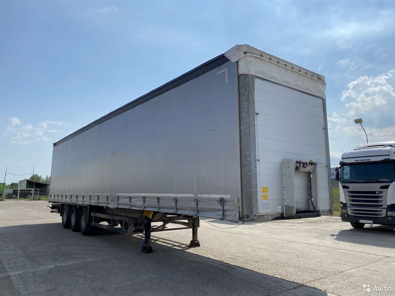 Тентованный полуприцеп Schmitz Cargobull