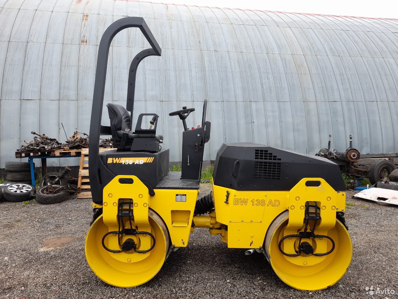Тротуарный каток Bomag BW138 AD