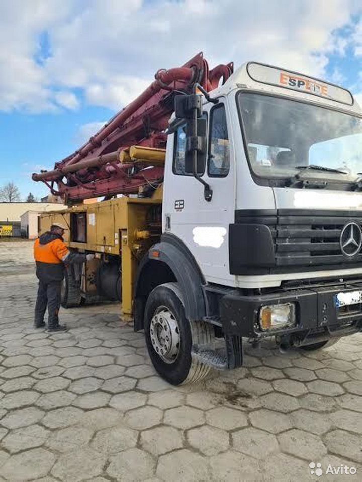 Автобетононасос Putzmeister M32 на шасси Mercedes-Benz
