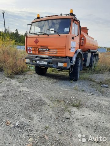 Бензовоз НефАЗ 66062 топливозаправщик