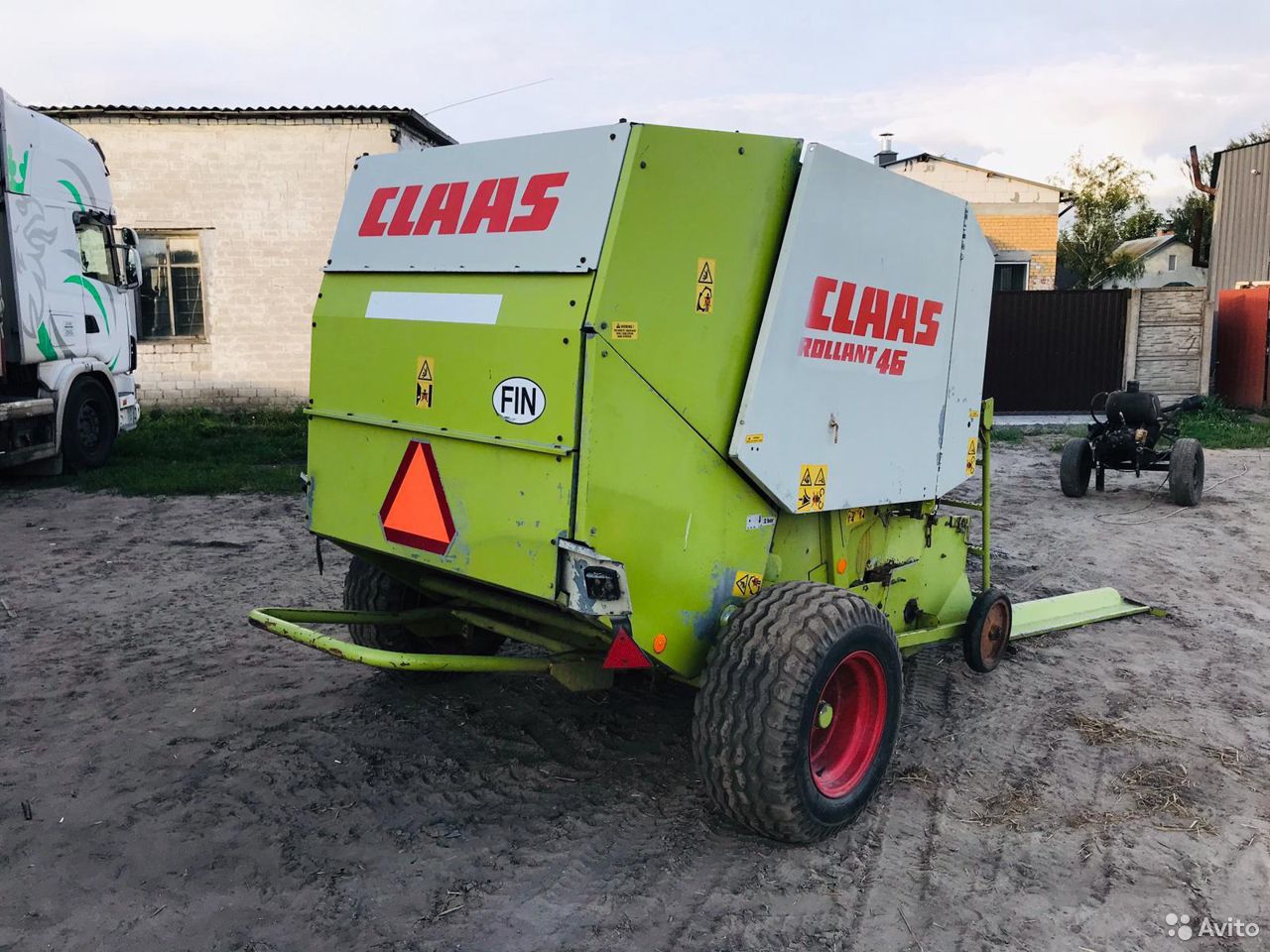 Пресс-подборщик Claas Rollant 46