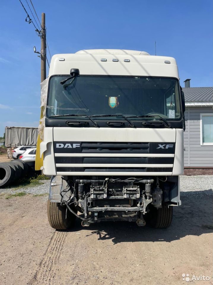 Седельный тягач DAF XF105