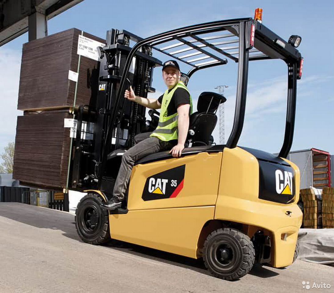 Вилочный электропогрузчик Caterpillar EP14ANT