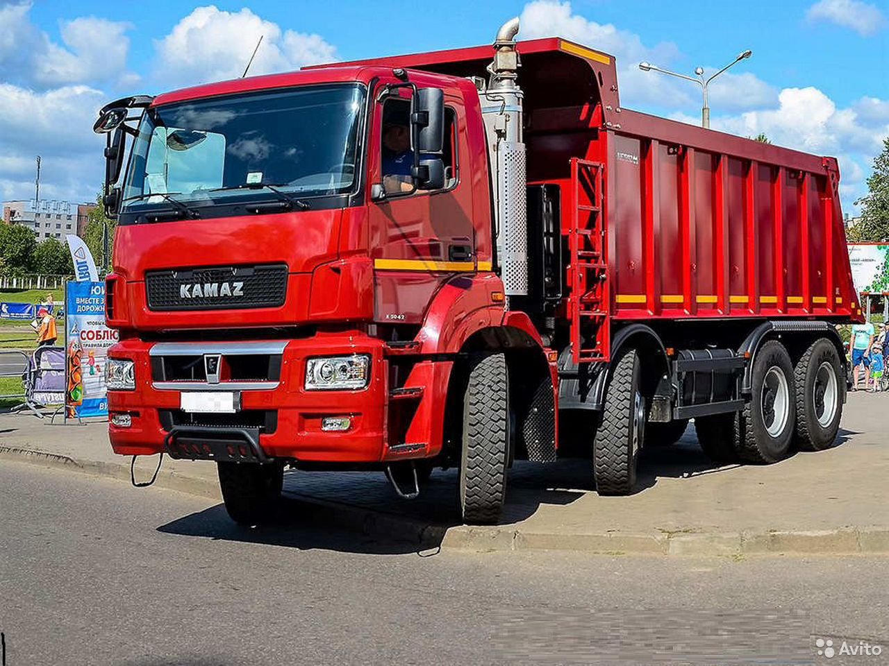 Самосвал КамАЗ 65801