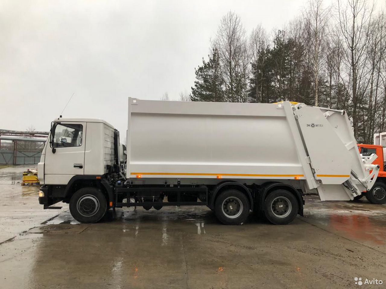 Мусоровоз ЭКОМТЕХ МКЗ-50-22 на шасси МАЗ 6312С3