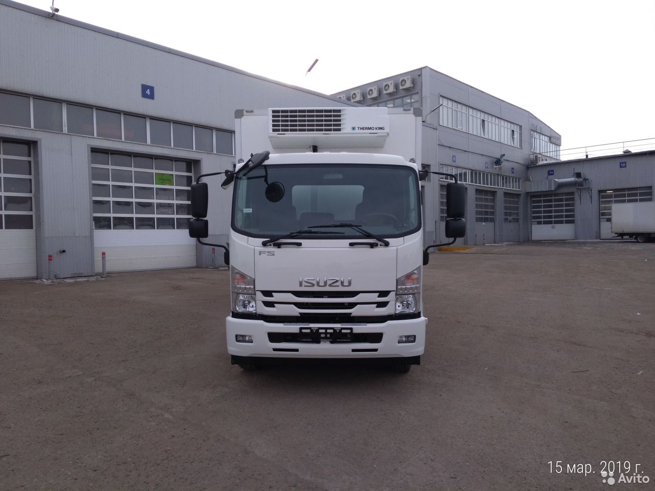 Рефрижераторный фургон Isuzu FS