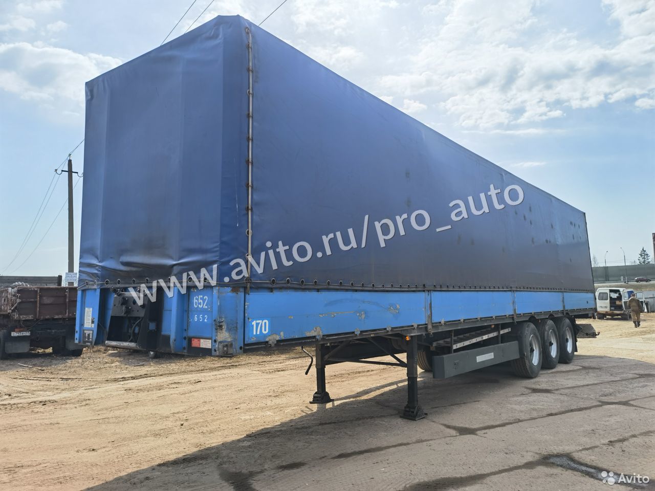 Тентованный полуприцеп Schwarzmuller SPA3E
