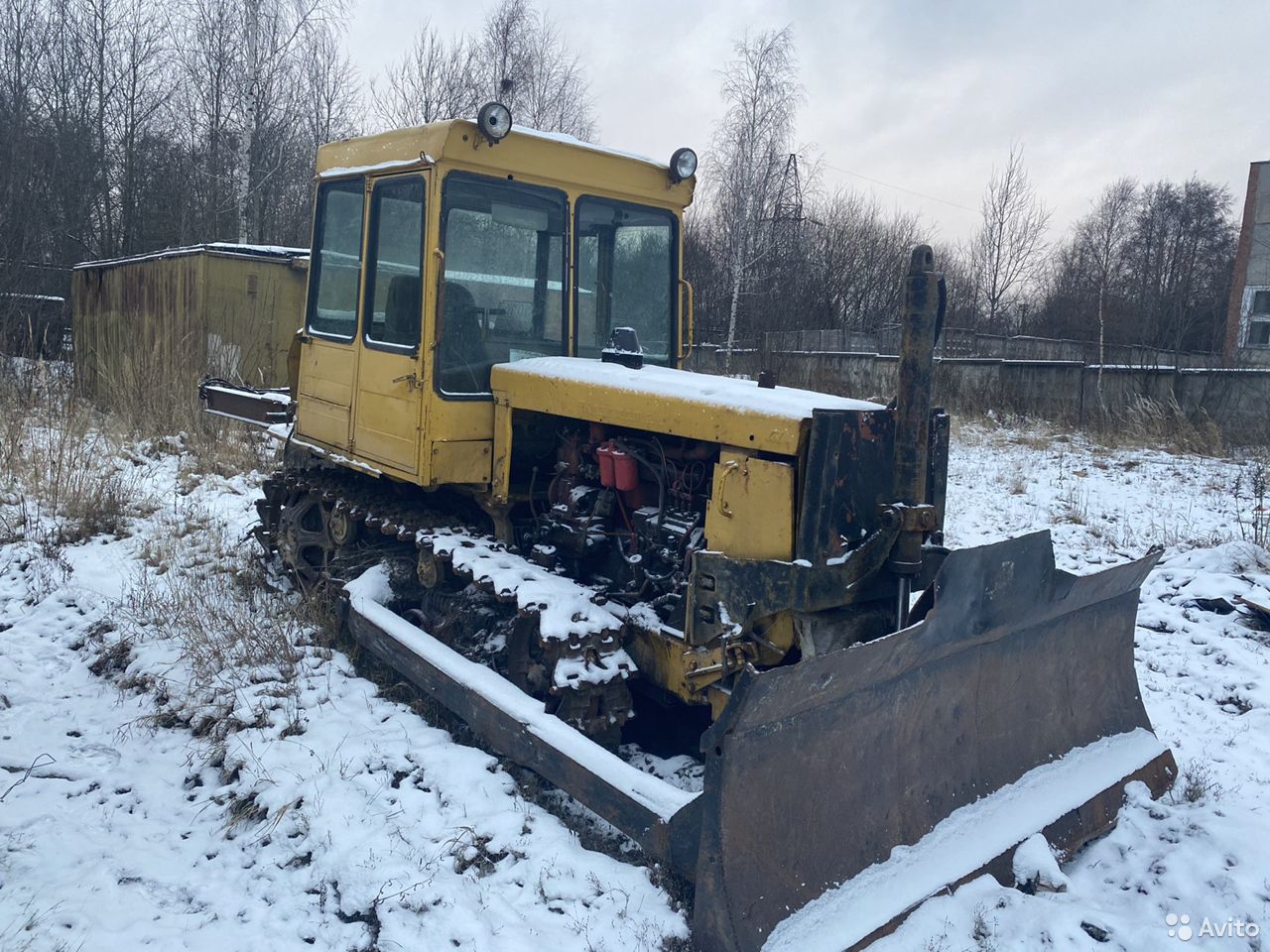 Гусеничный бульдозер ВгТЗ ДТ-75