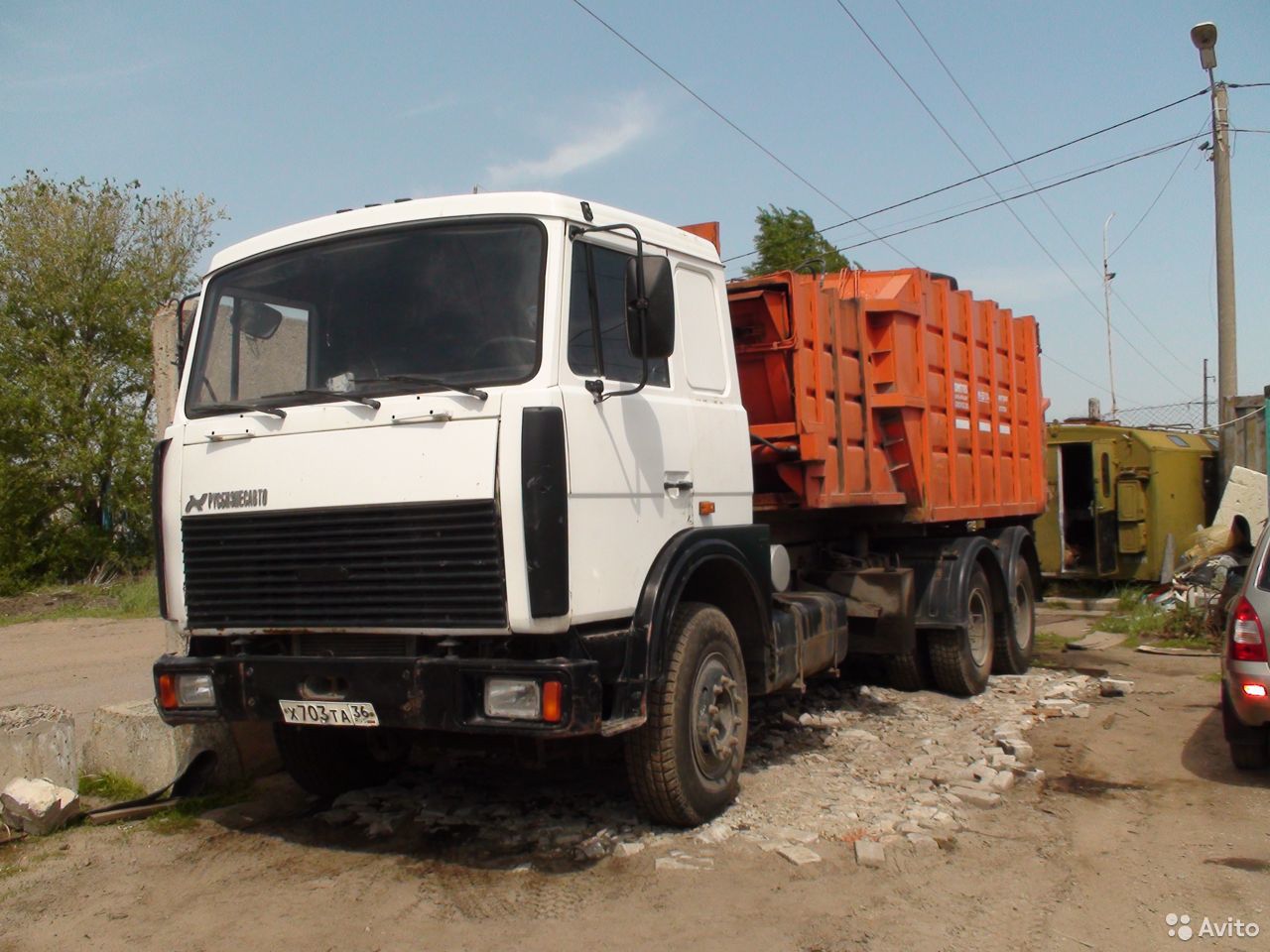 Мусоровоз РАРЗ МКМ-33104 на шасси МАЗ 6303А5