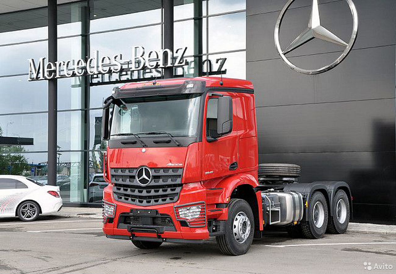 Седельный тягач Mercedes-Benz Arocs 3345 LS