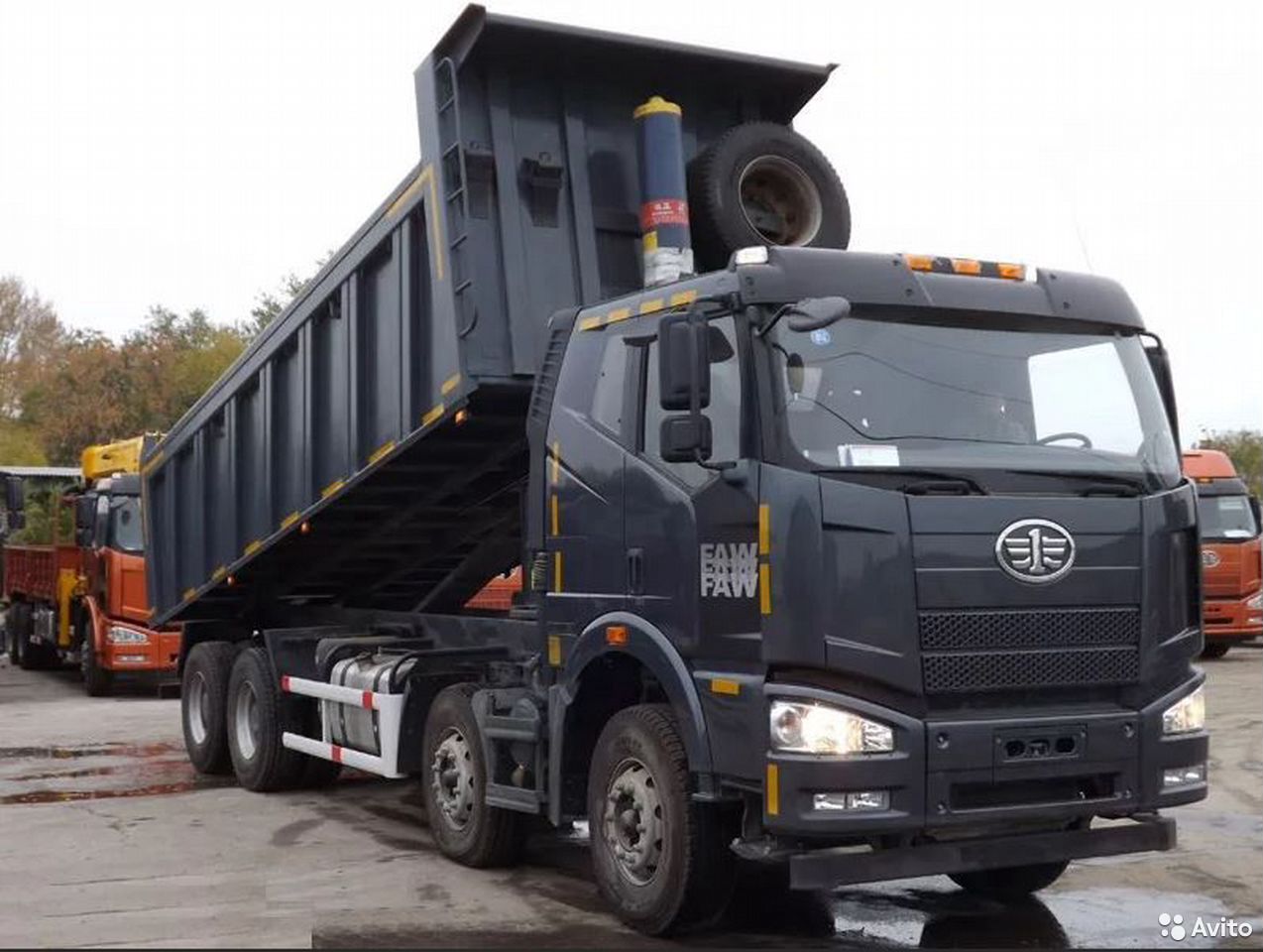 Самосвал FAW CA 3310 P66K24T4E4