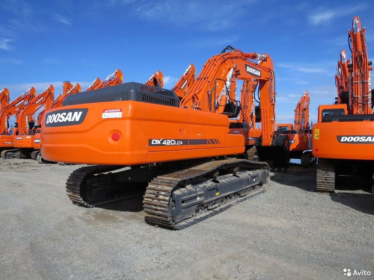 Гусеничный экскаватор Doosan DX420LCA
