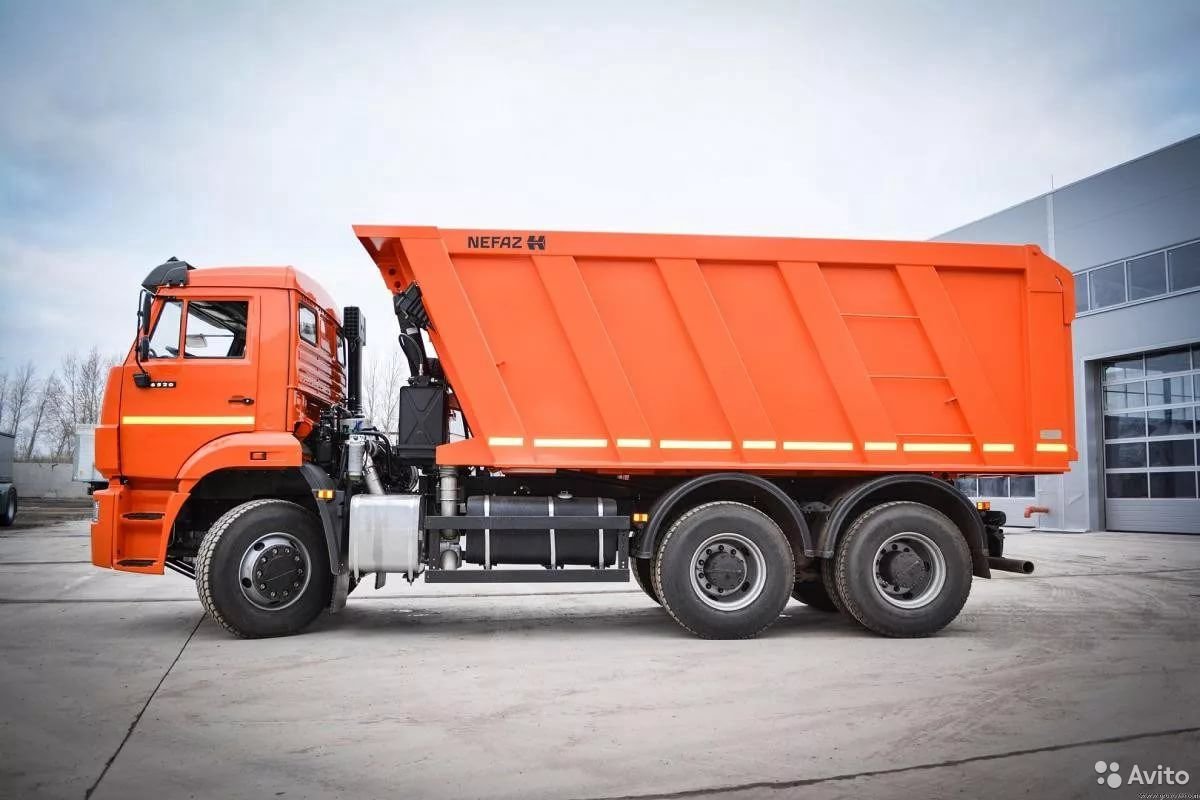 Самосвал КамАЗ 6520