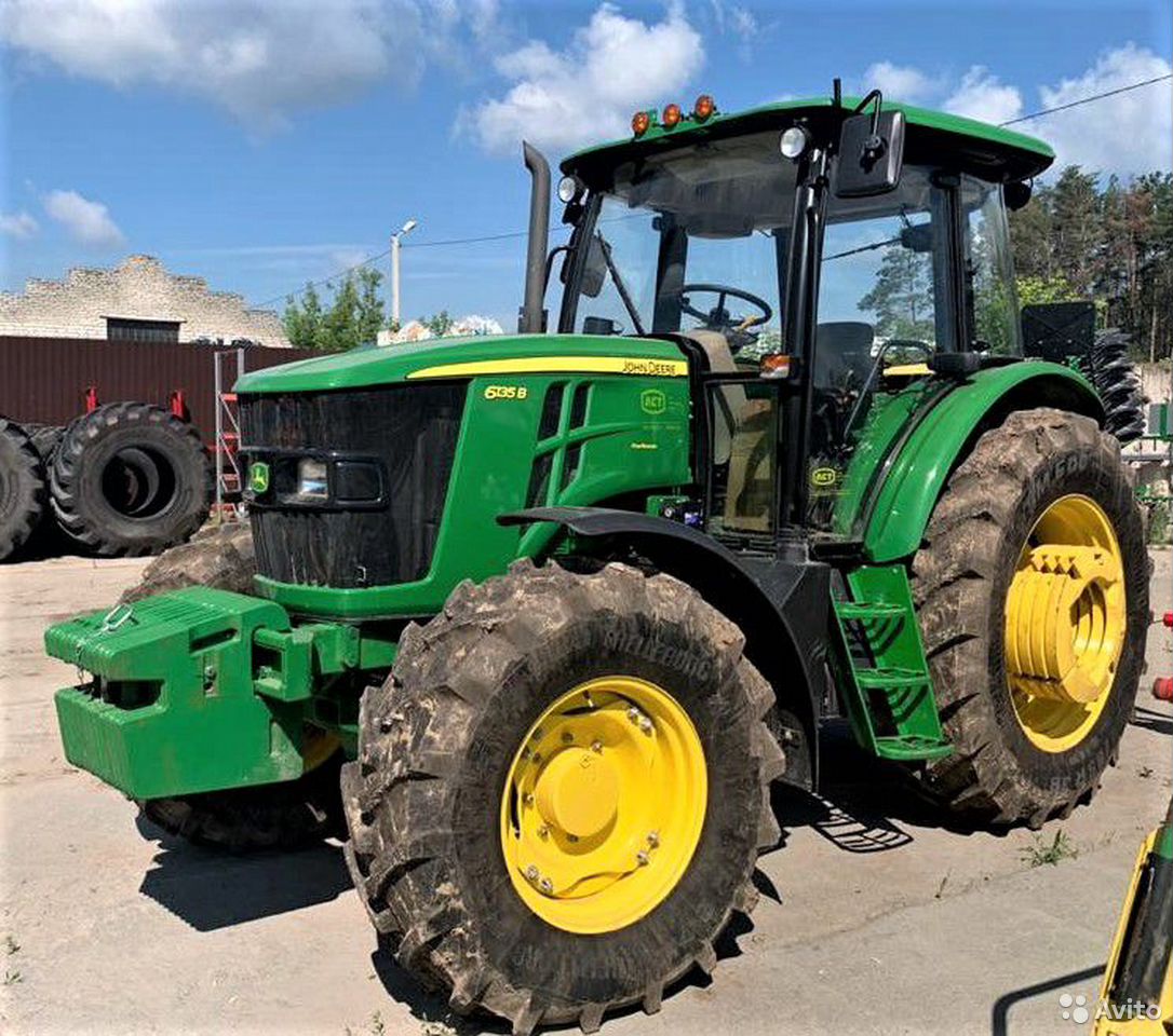 Трактор John Deere 635B
