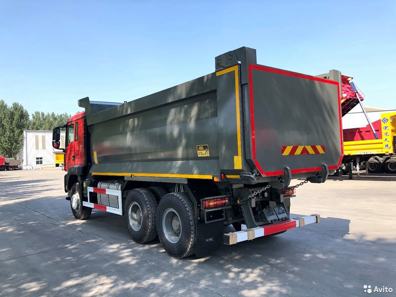 Самосвал Howo T5G ZZ3257V384GE