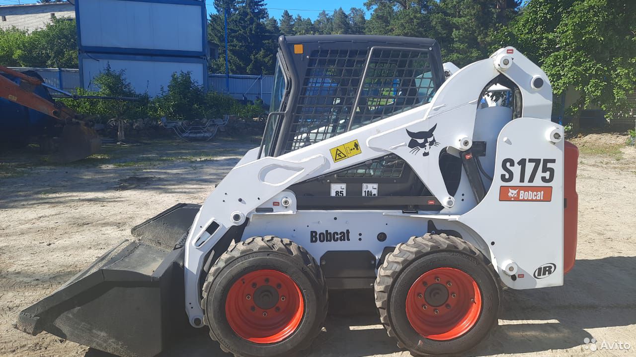 Мини-погрузчик Bobcat S175