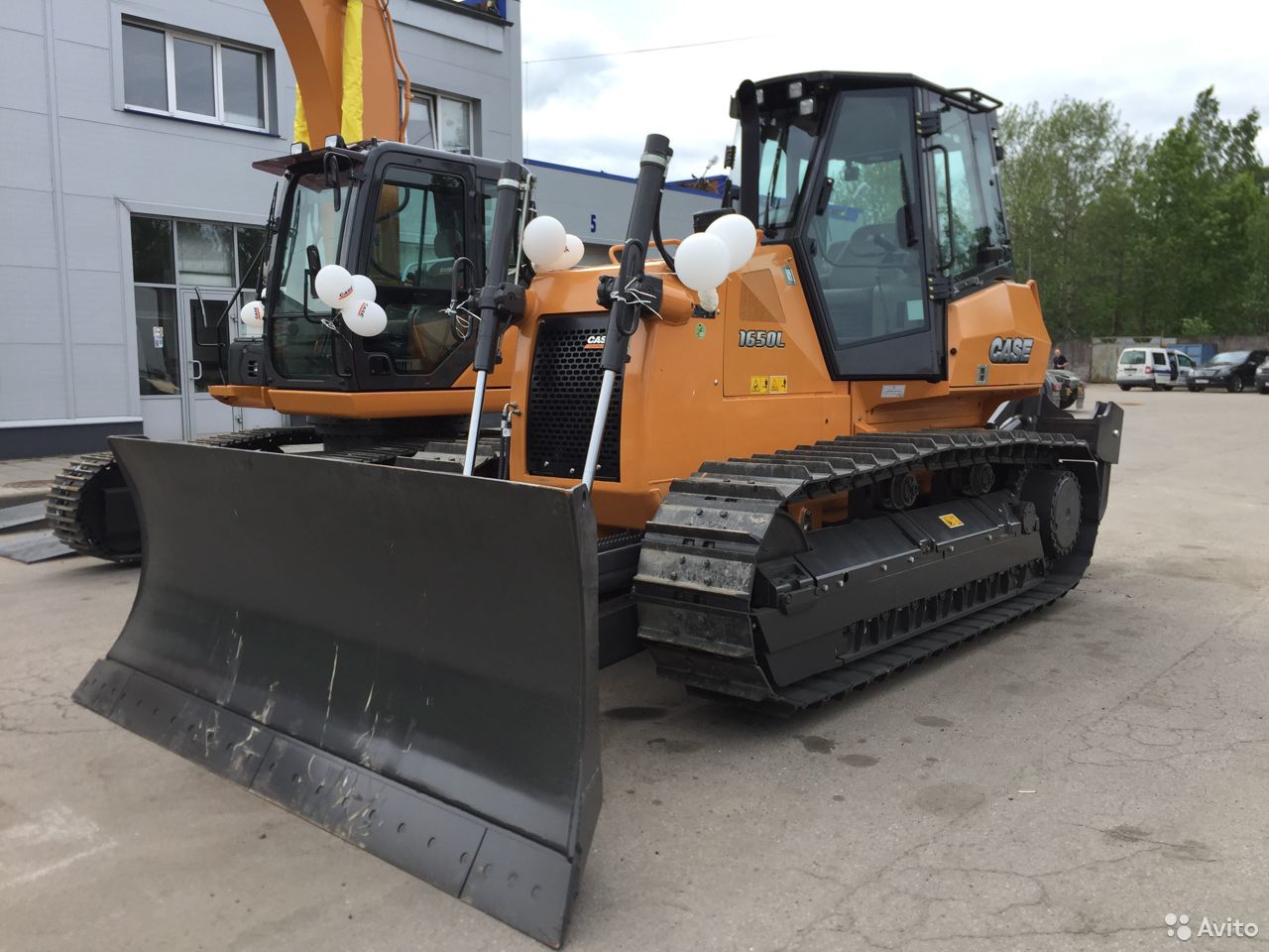 Гусеничный бульдозер CASE 1650L