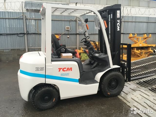 Вилочный погрузчик TCM