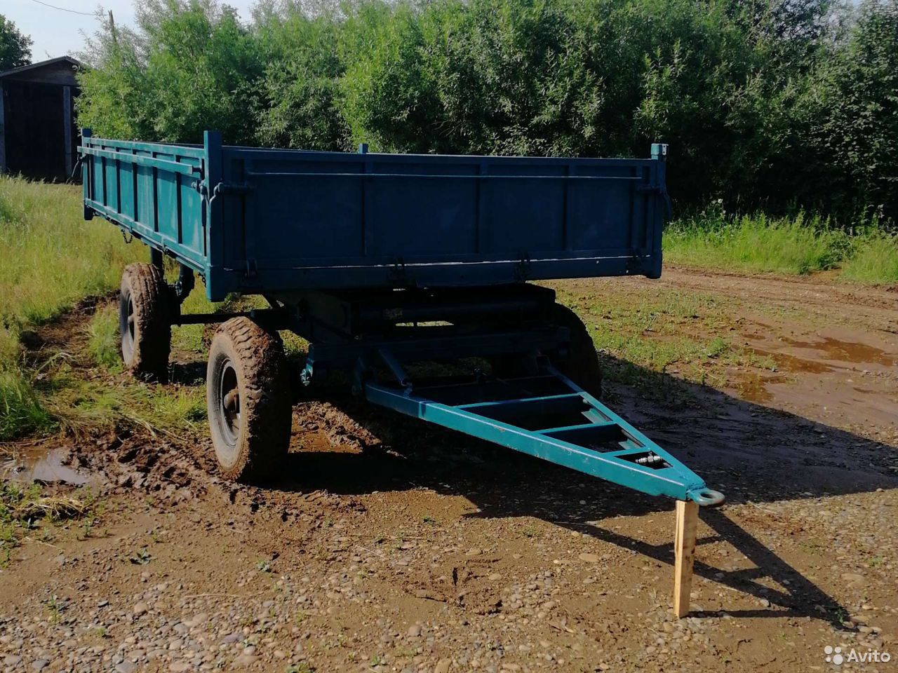Тракторный прицеп 2ПТС-4