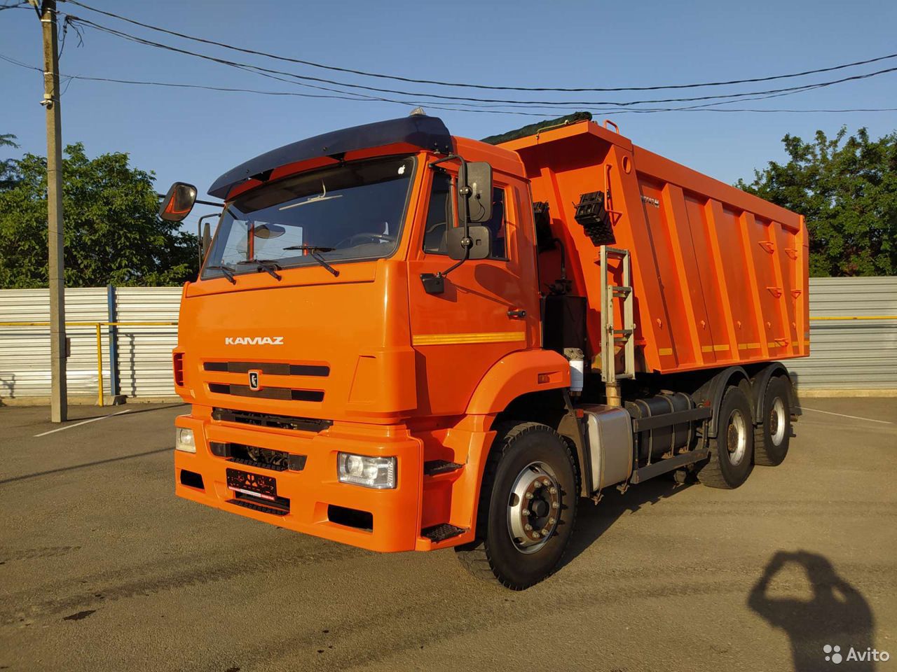 Самосвал КамАЗ 6520