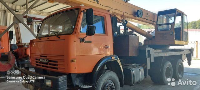 Автокран Ивановец КС-45717К-1 на шасси КамАЗ