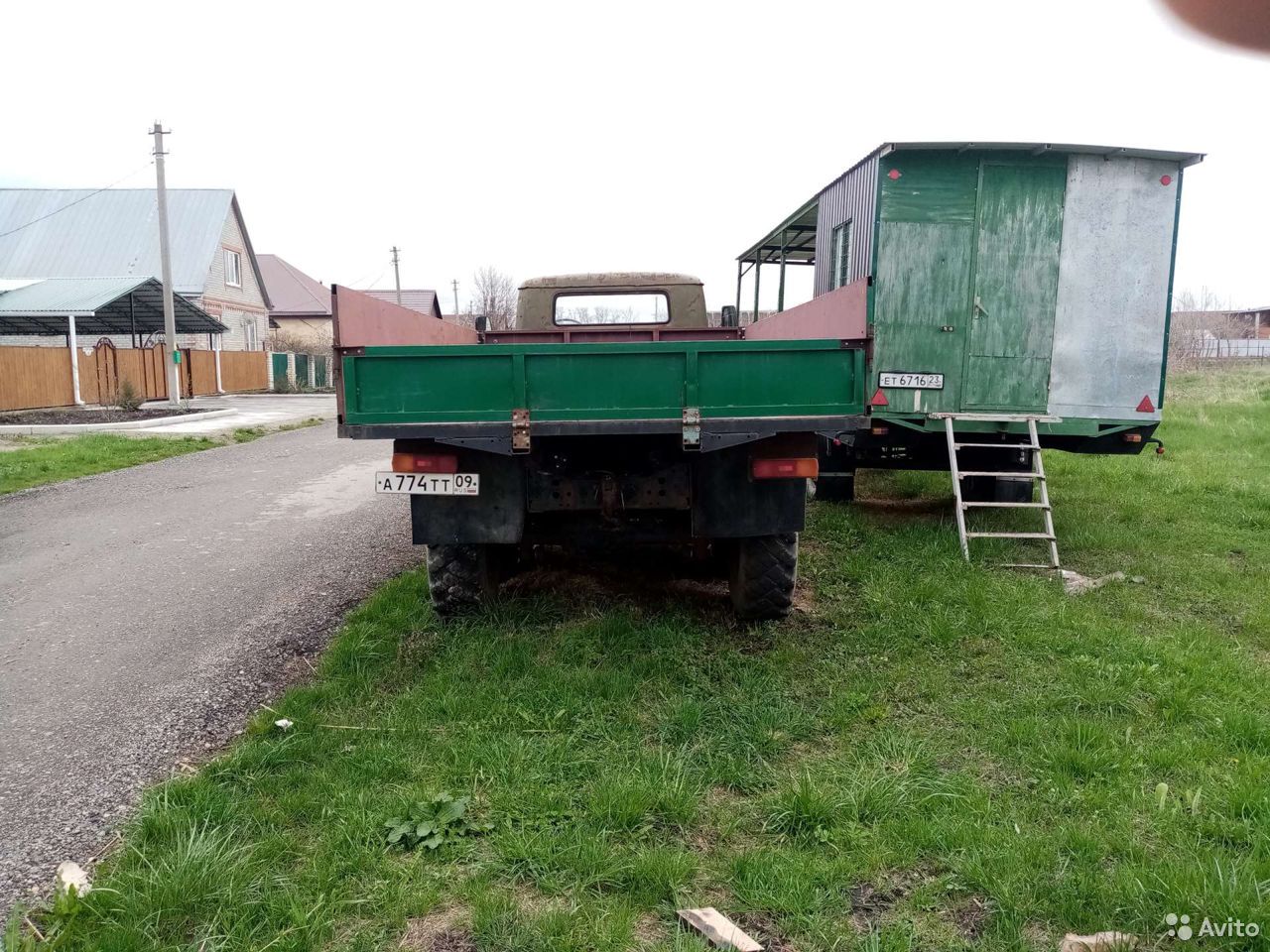 Прицеп пчеловоз