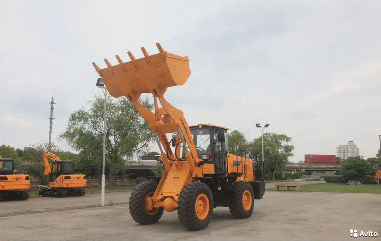 Фронтальный погрузчик Lonking CDM835E