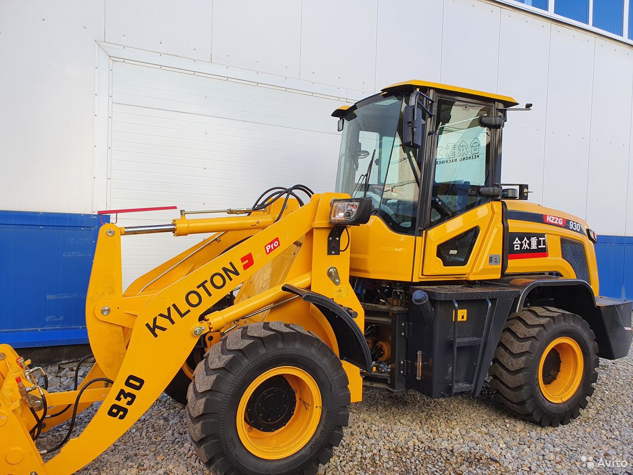 Фронтальный погрузчик Yigong ZL930