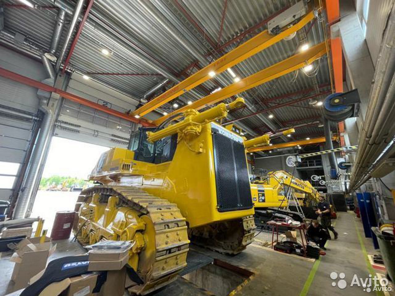 Гусеничный бульдозер Komatsu D475A-8